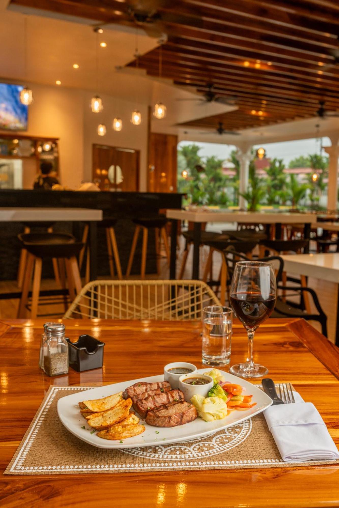 Hotel Los Higuerones Paso Canoas Экстерьер фото