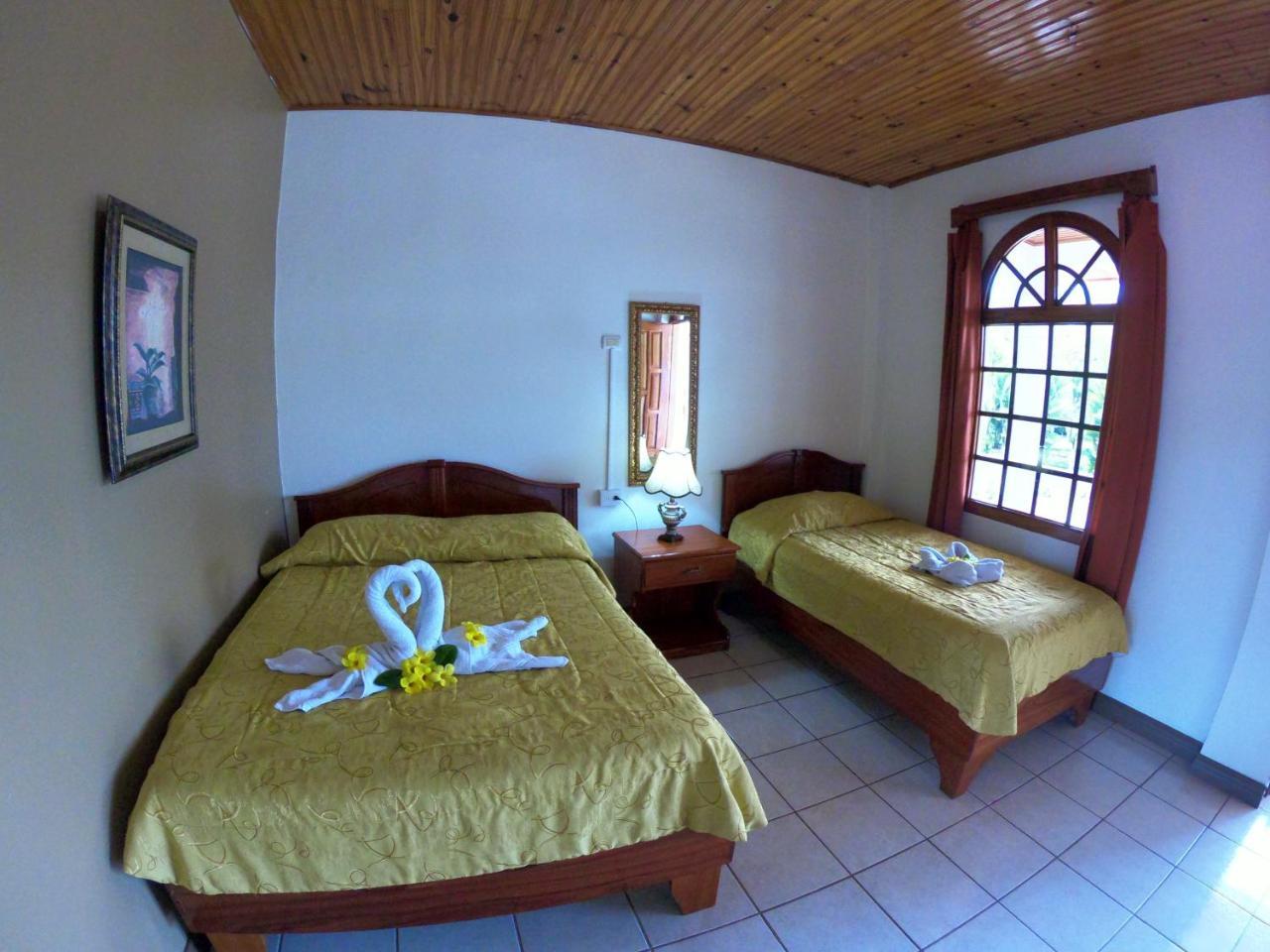 Hotel Los Higuerones Paso Canoas Экстерьер фото